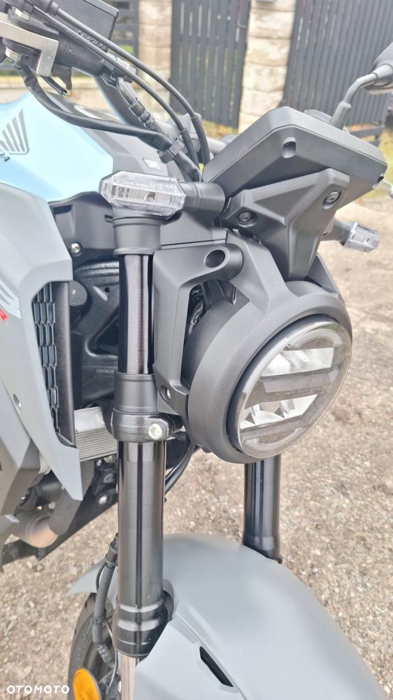 Honda CB - 33