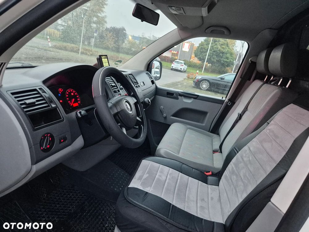 Volkswagen Transporter - 27