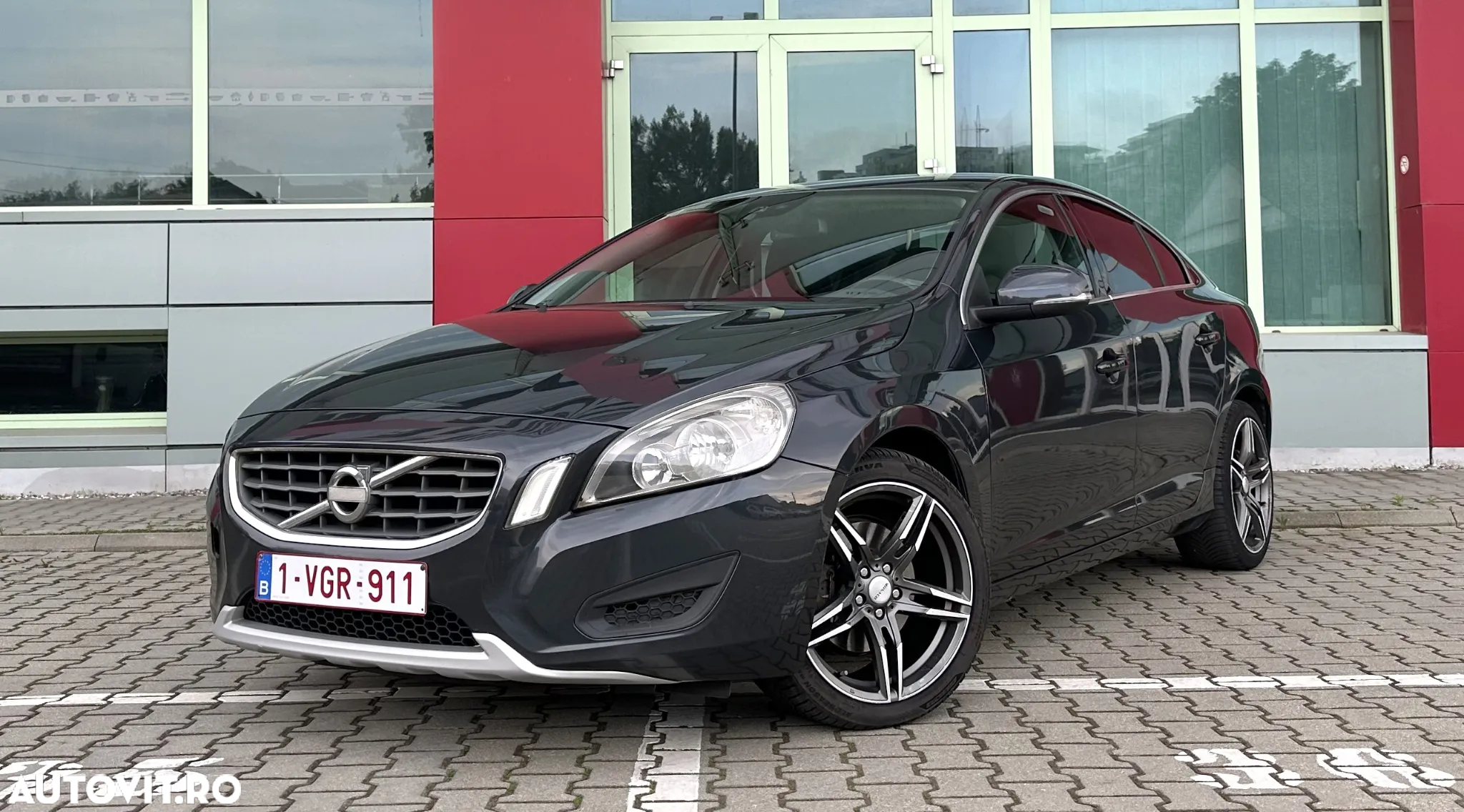 Volvo S60 - 2