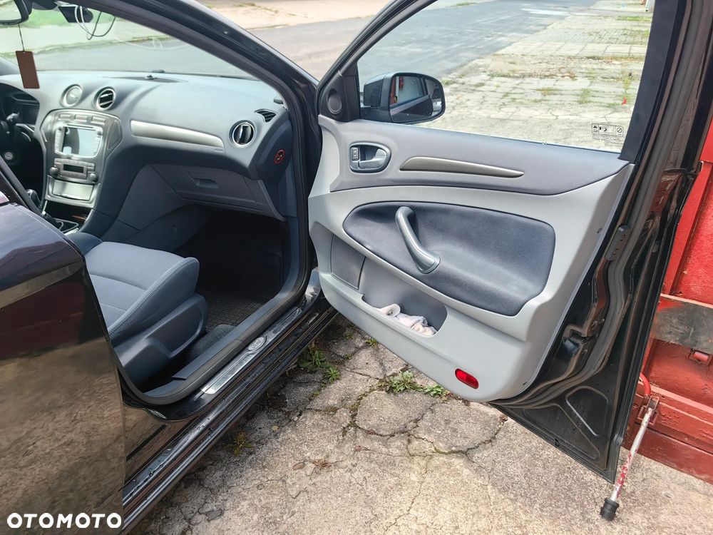 Ford Mondeo 1.8 TDCi Titanium - 6
