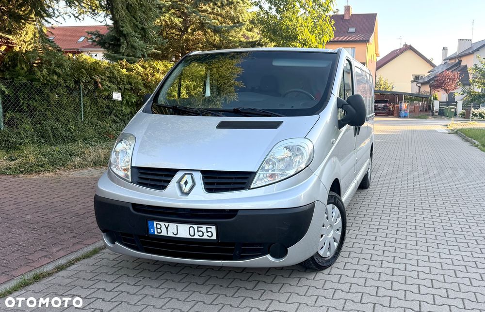Renault Trafic Lift Long 2.0 DCI 114 KM Klima 2xdrzwi boczne piękny - 2