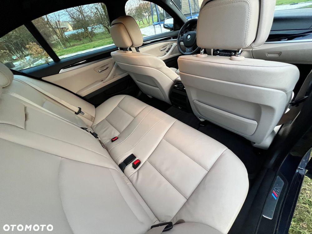 BMW Seria 5 528i xDrive Sport-Aut - 11