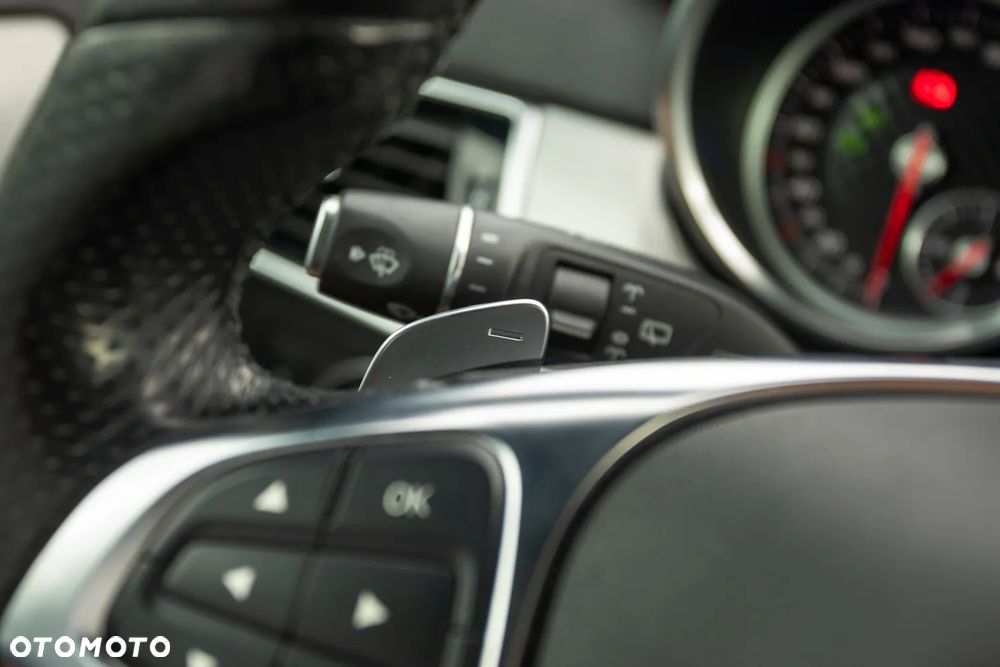 Mercedes-Benz GLE - 27