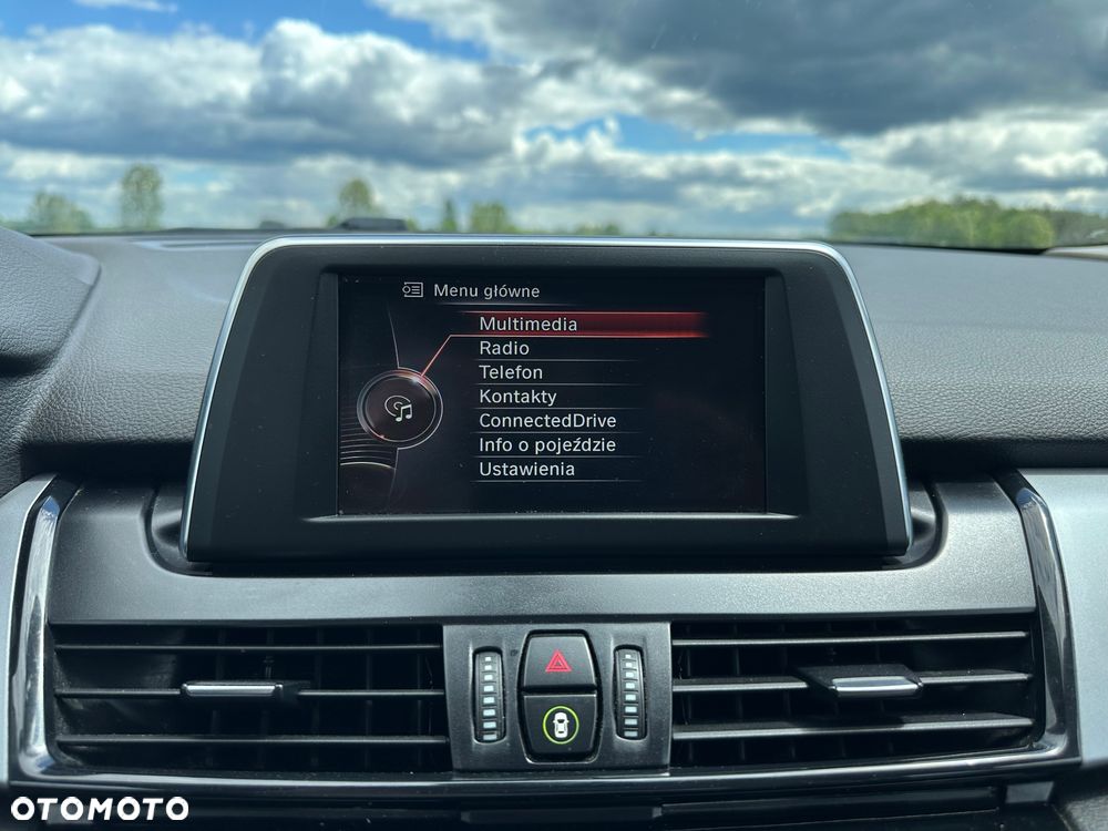 BMW Seria 2 218d Luxury Line - 13