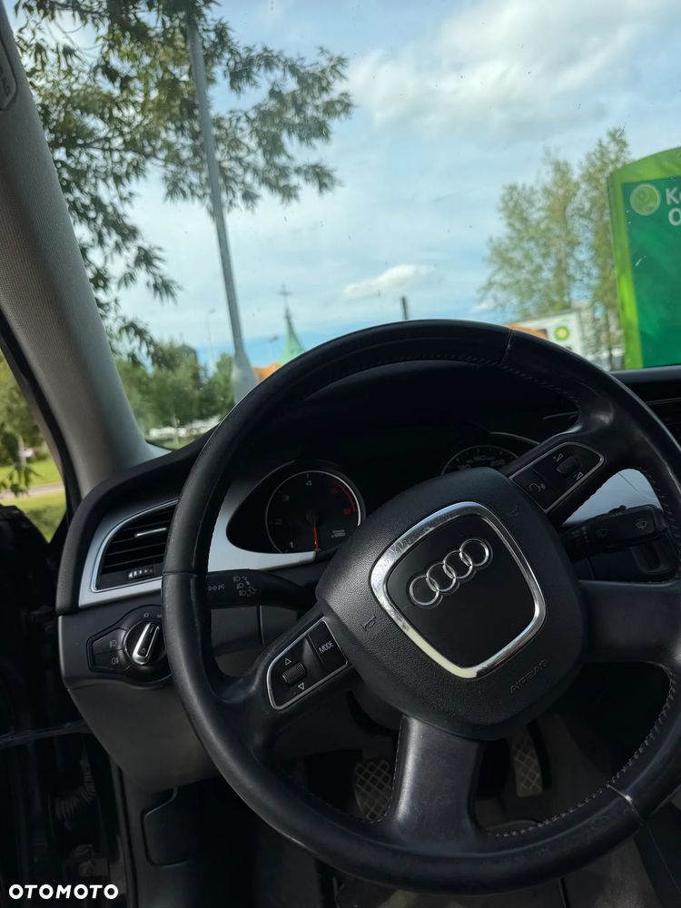 Audi A4 Avant - 6