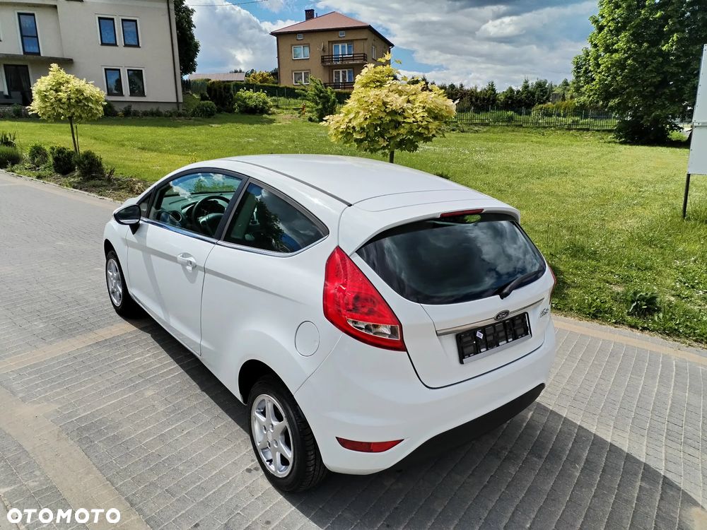 Ford Fiesta - 34