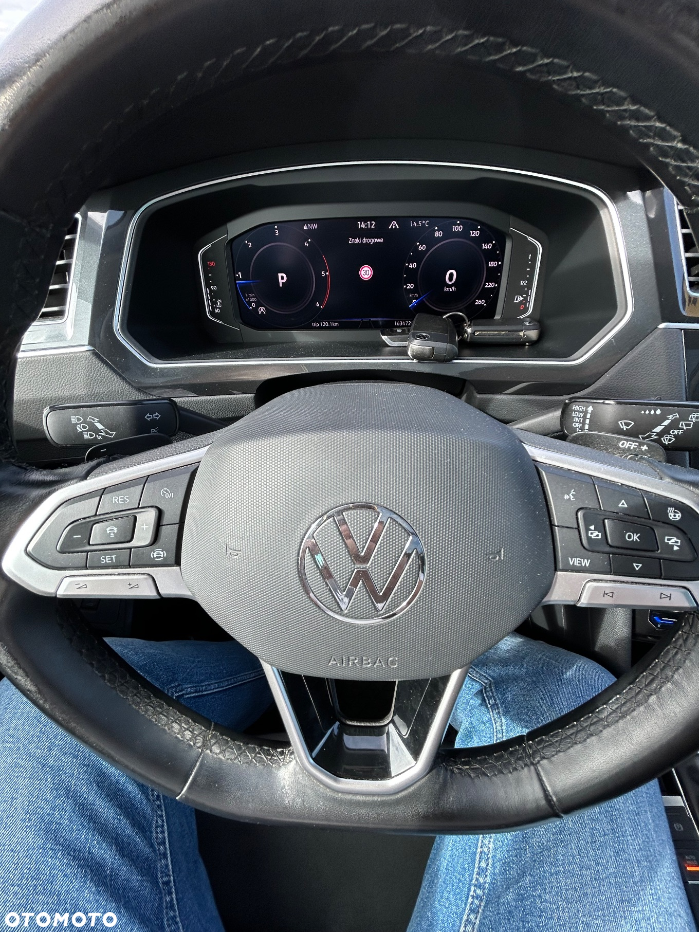 Volkswagen Tiguan 2.0 TDI SCR 4MOTION DSG Elegance - 27