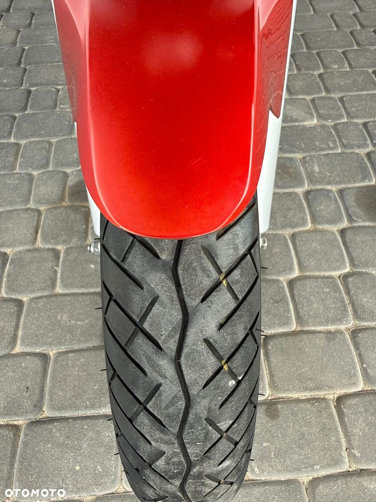 Suzuki GS - 17