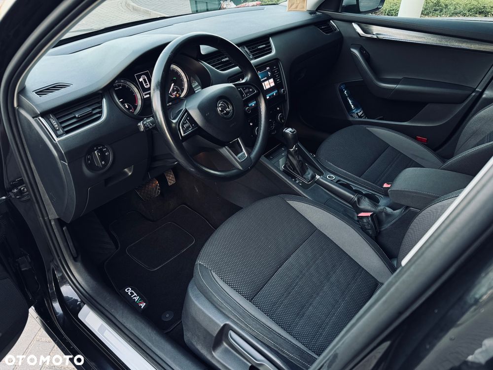 Skoda Octavia 2.0 TDI SCR 4x4 Ambition DSG - 13