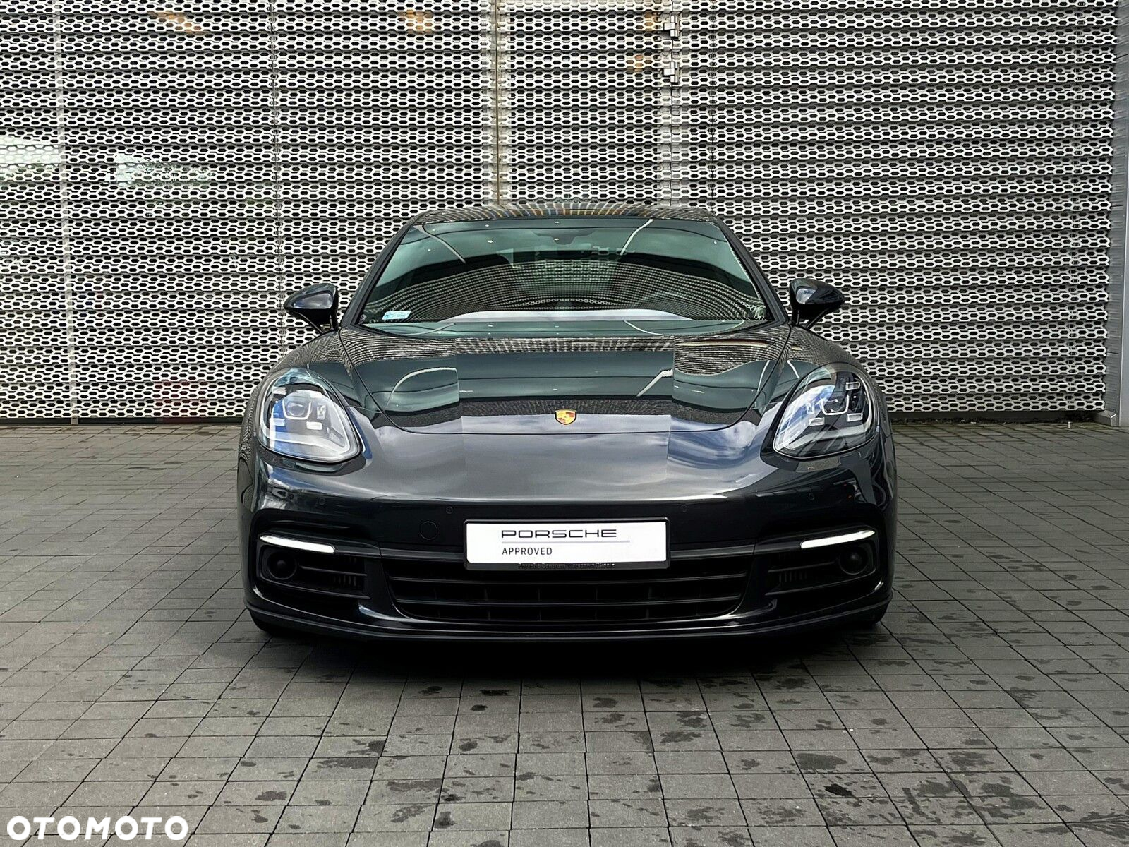 Porsche Panamera - 8