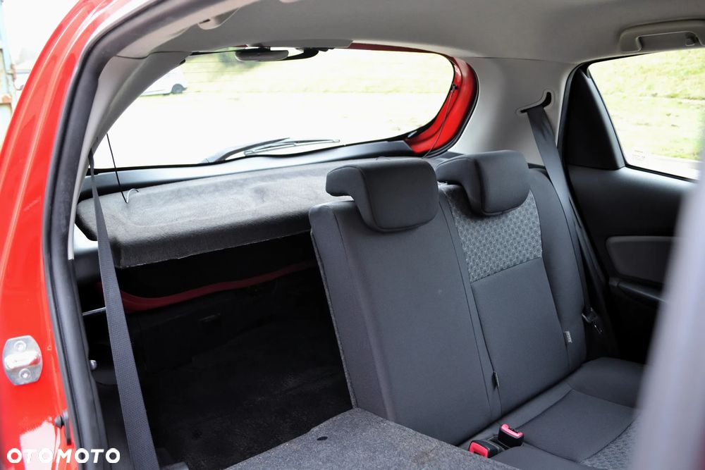 Toyota Yaris 1.0 Sol - 14