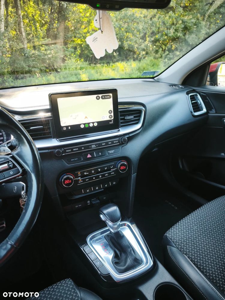 Kia Ceed 1.4 T-GDI L Business Line DCT - 13