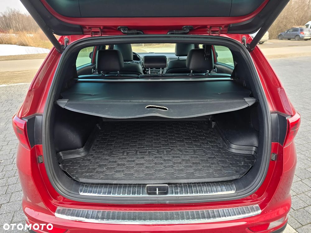 Kia Sportage 2,0 CRDI AWD GT Line - 31