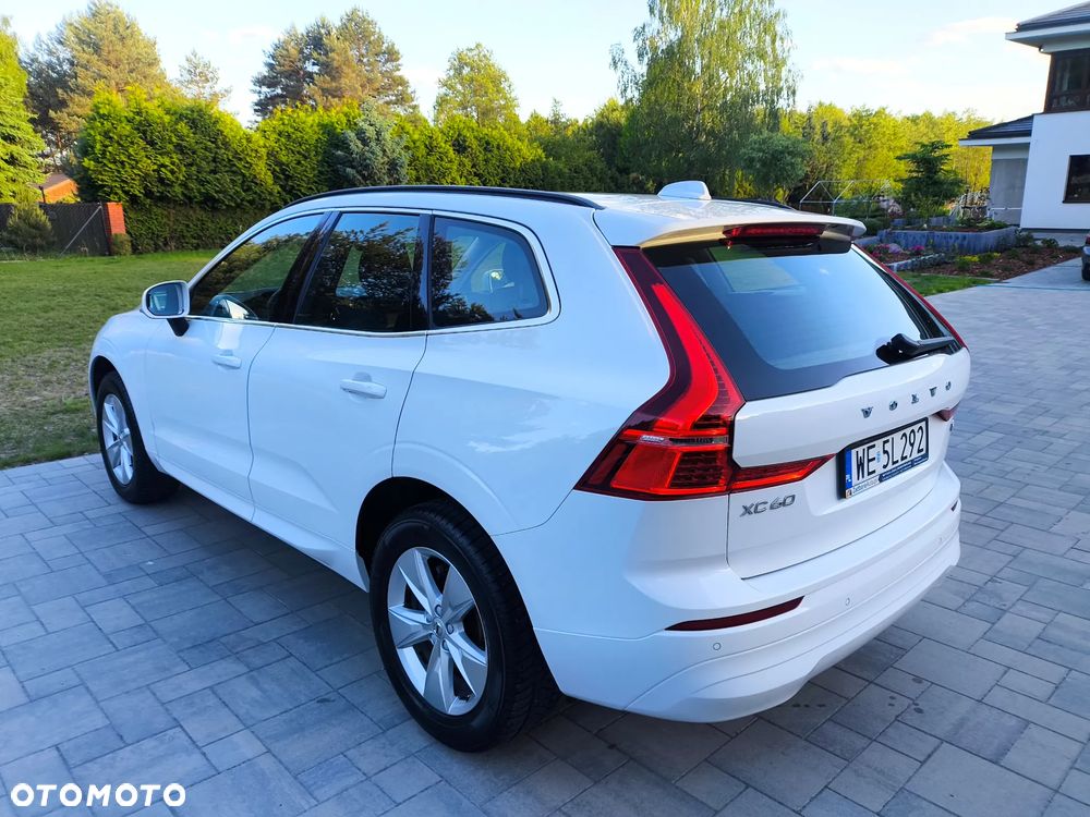 Volvo XC 60 B4 B Momentum Pro - 7