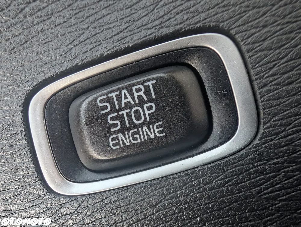 Volvo S60 T4 Momentum - 25
