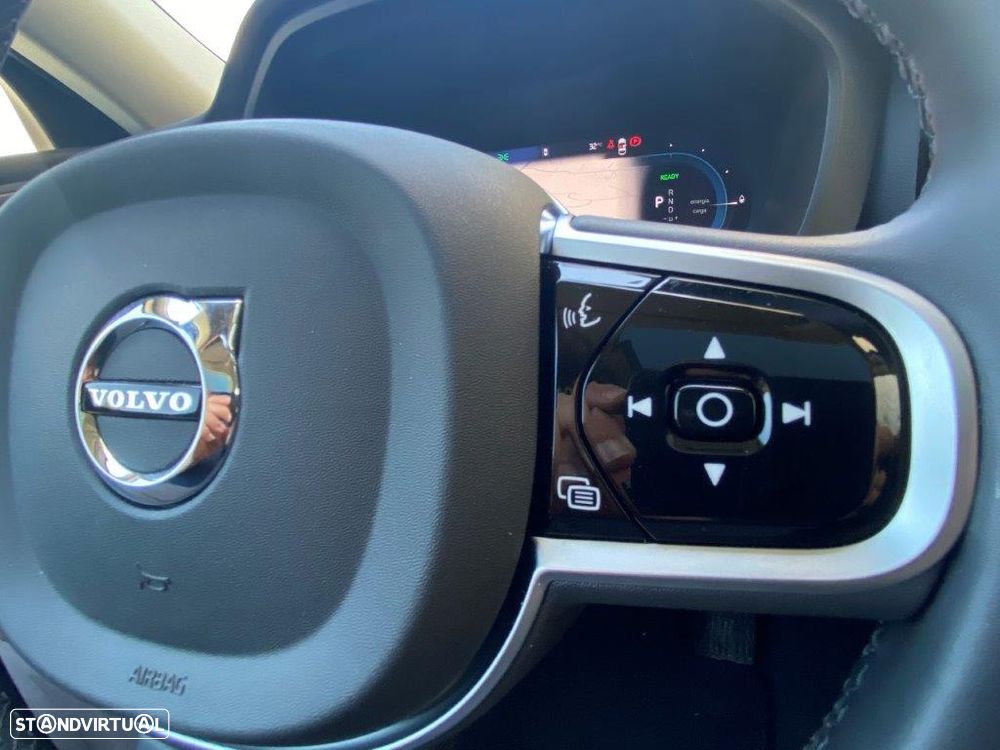 Volvo XC 60 2.0 T6 PHEV Plus Dark AWD - 27
