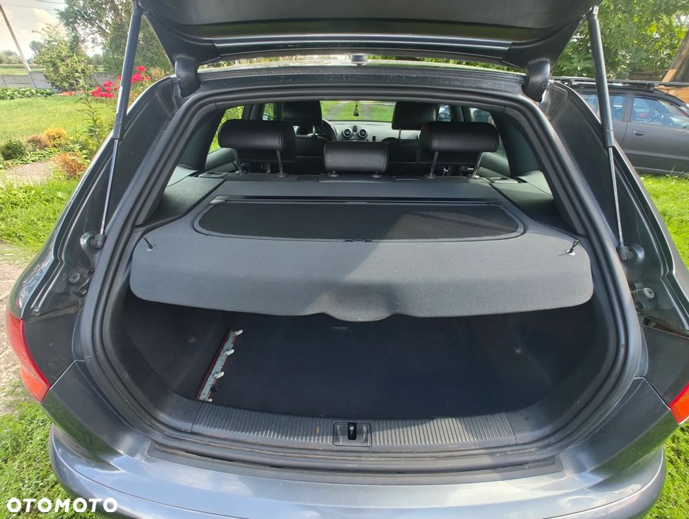 Audi A3 Sportback 2.0 TDI Ambiente - 3
