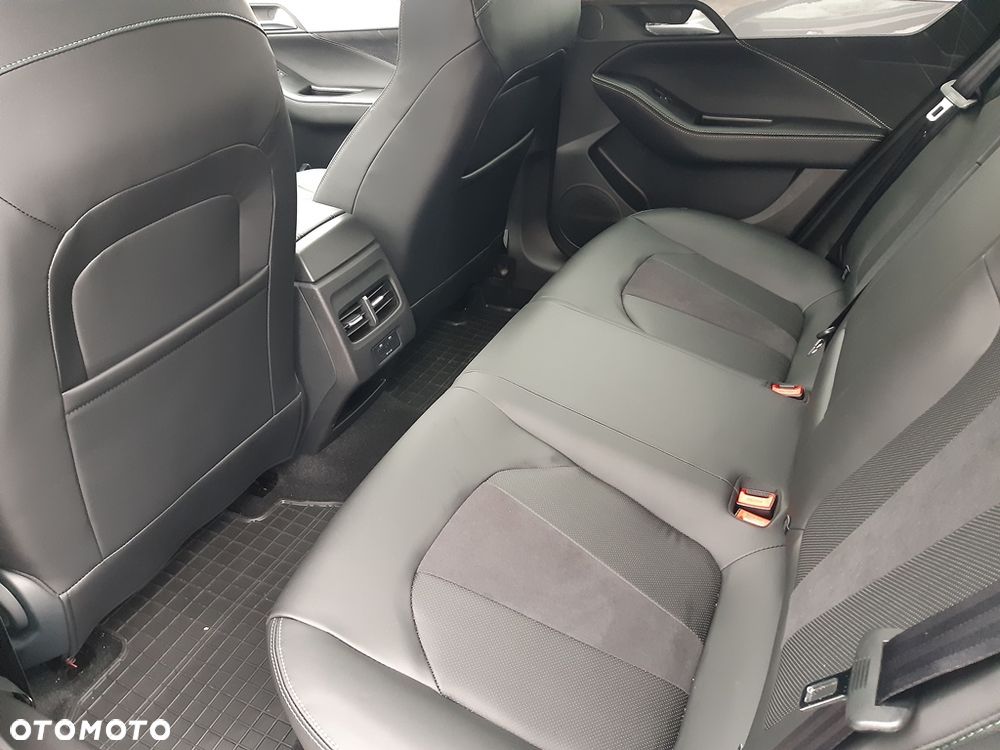 JAC J7 Plus CVT - 12