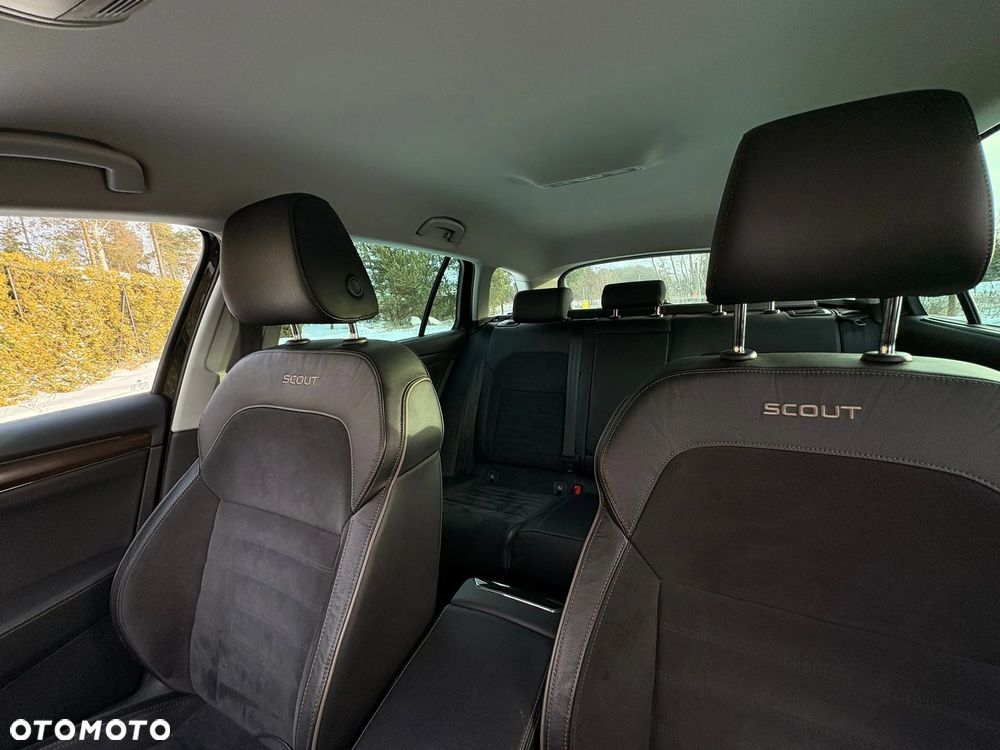 Skoda Superb 2.0 TSI 4x4 Scout DSG - 14