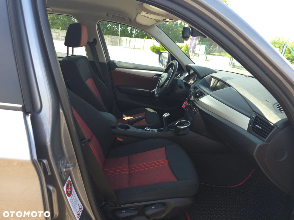 BMW X1 xDrive18d Sport Line - 16