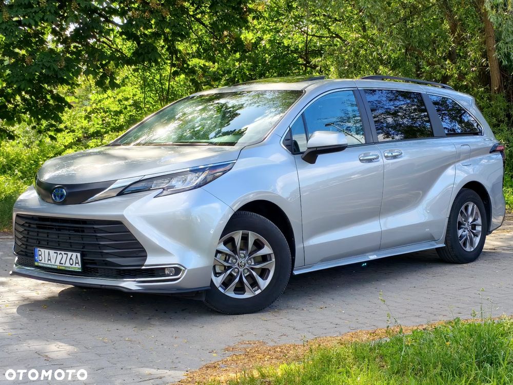 Toyota Sienna - 24