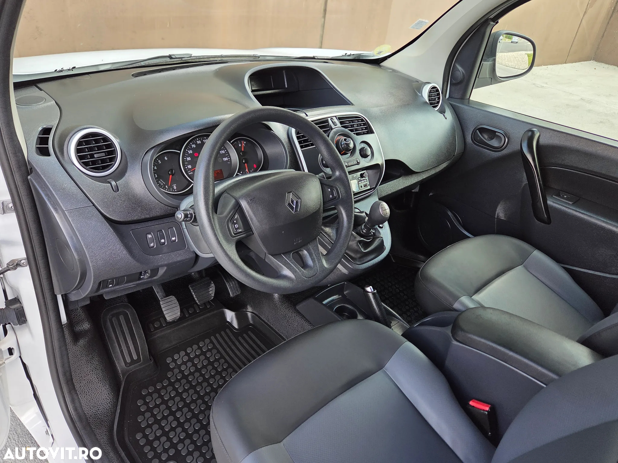 Renault Kangoo - 17