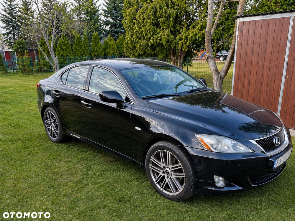 Lexus IS - 2