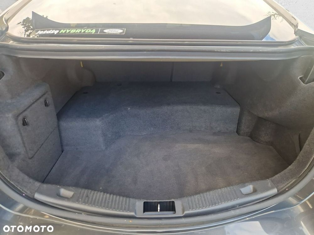 Ford Mondeo - 25