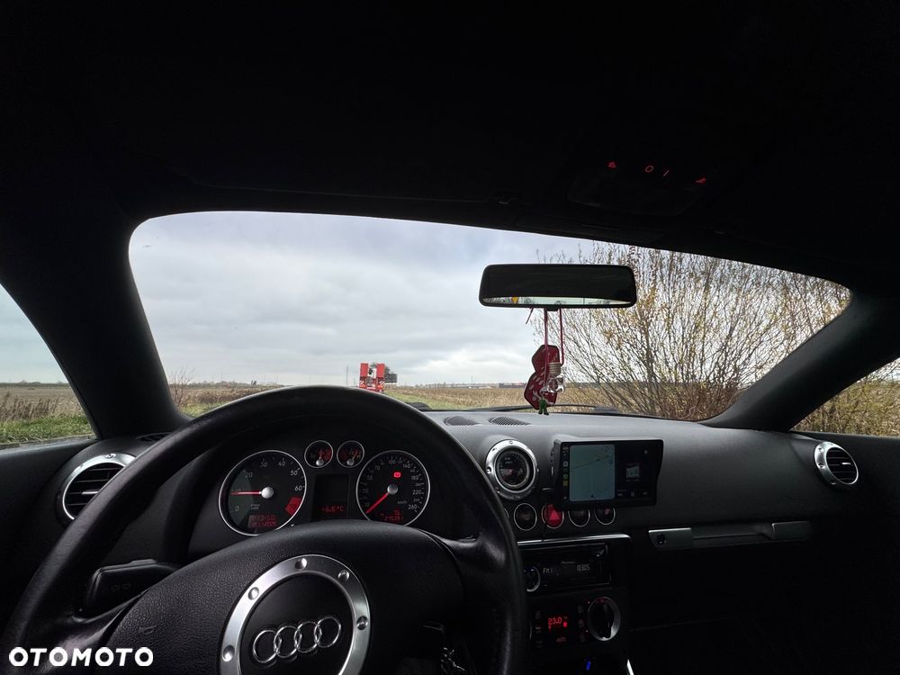 Audi TT Coupé 1.8T - 11