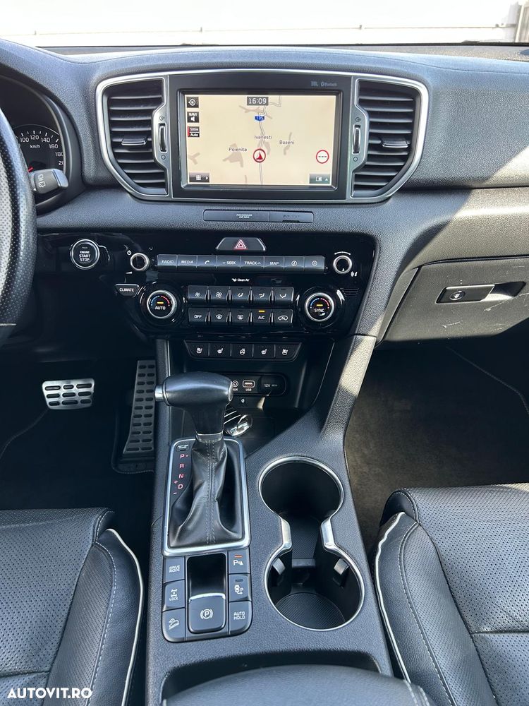 Kia Sportage 2,0 CRDI AWD Aut. GT Line - 24