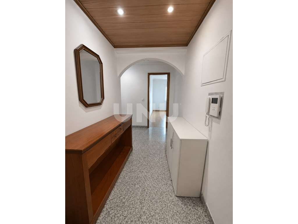 Apartamento T3 com Suíte, Varanda, Garagem e Arrecadação | Cruz de ... - Grande imagem: 3/25
