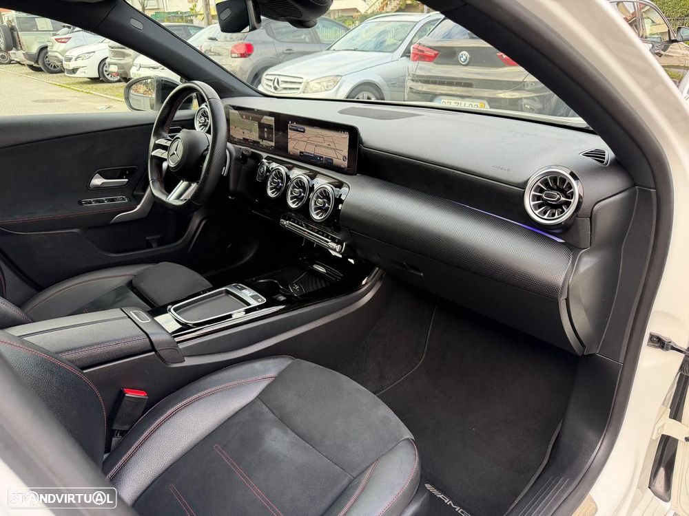Mercedes-Benz A 250 e AMG Line - 15