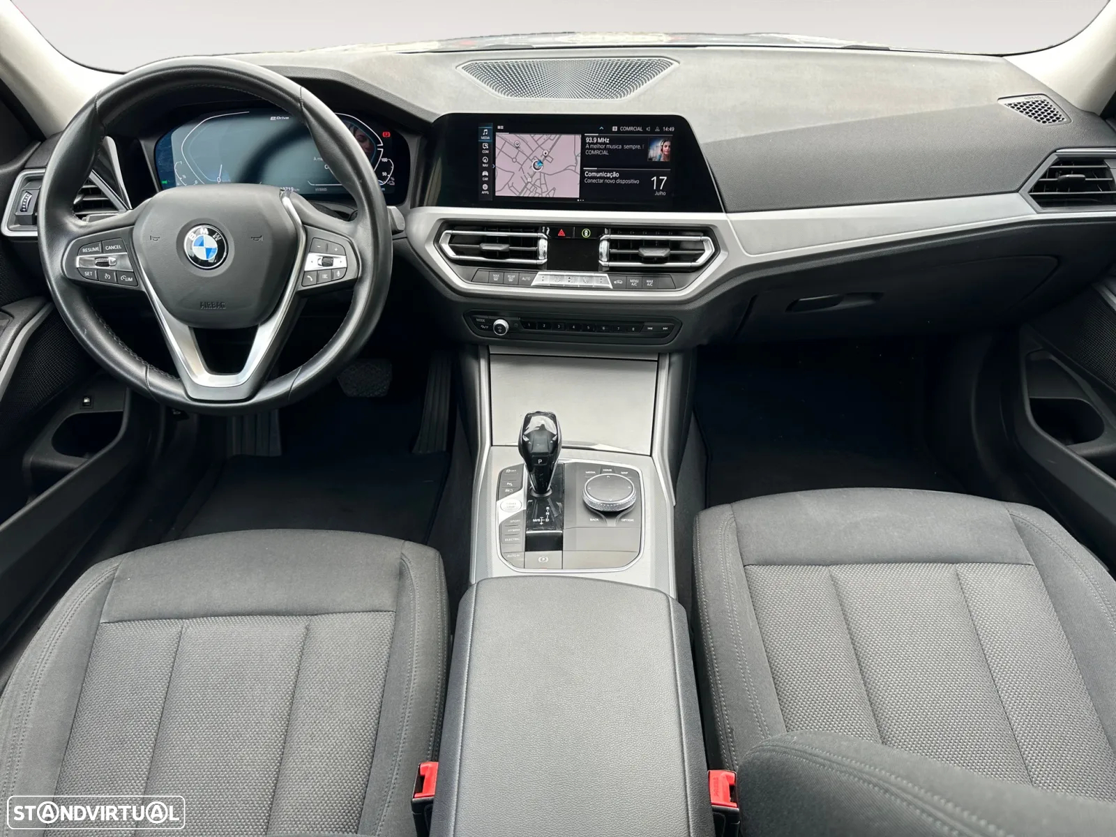 BMW 330 e Auto - 11