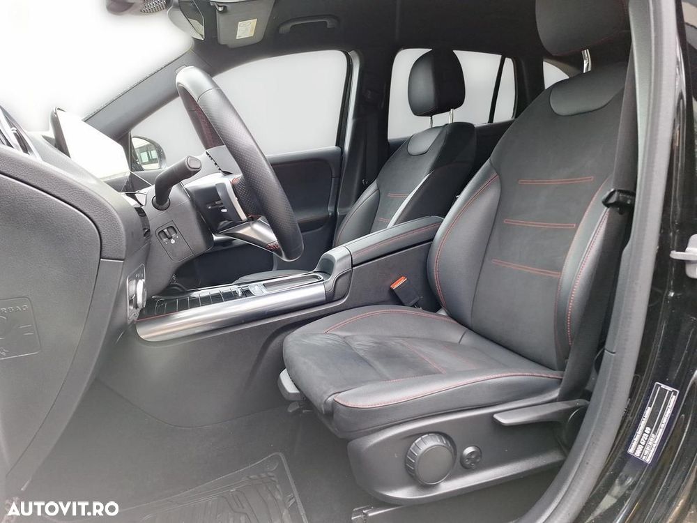 Mercedes-Benz GLA - 15