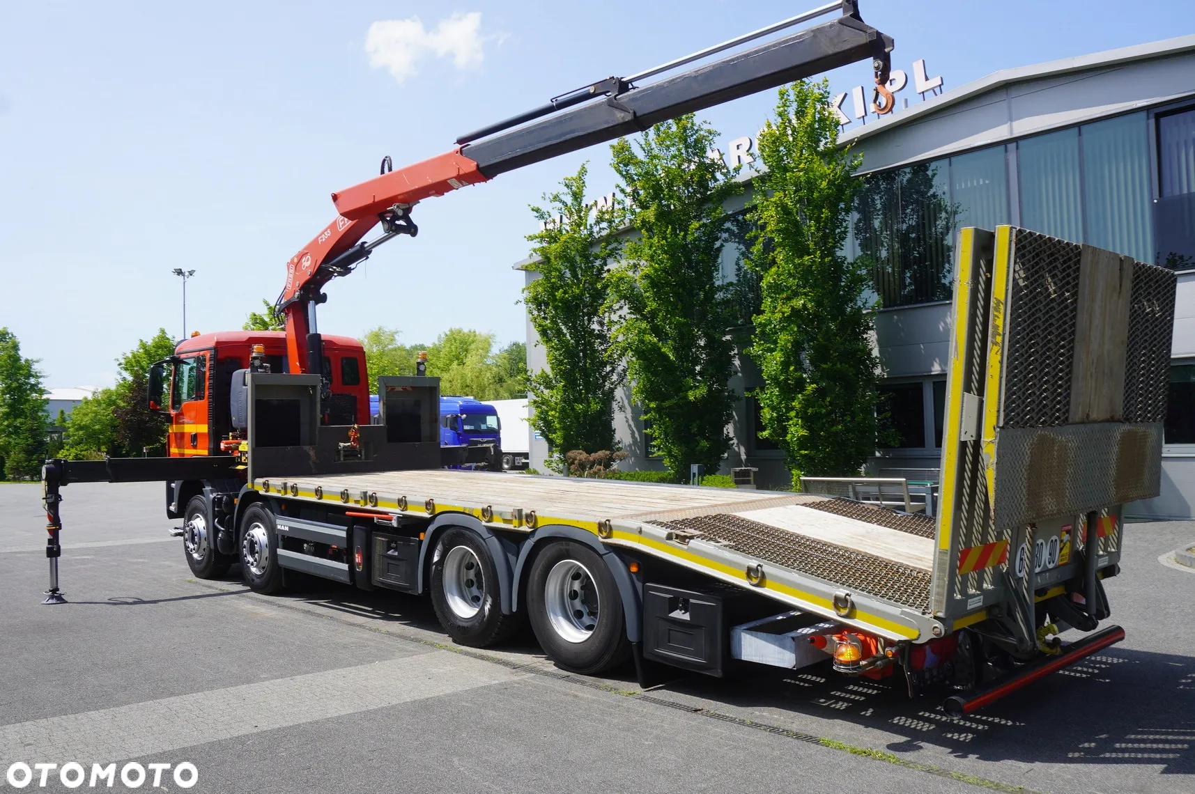 MAN TGS 35.360 E6 8x2 / HDS Fassi F235 / 6,5 t udźwig / 8,3 m wysięg - 15