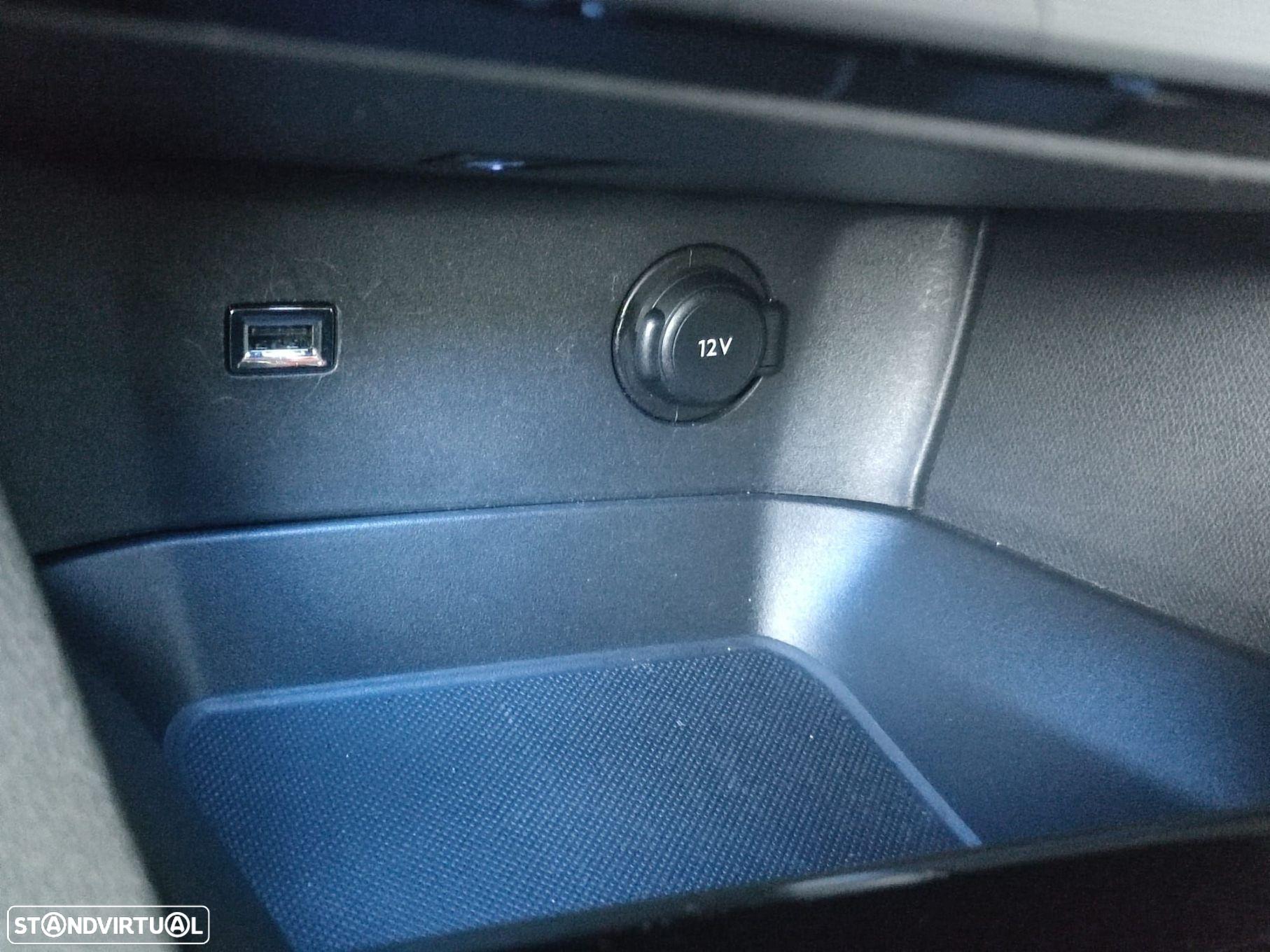 Peugeot 5008 1.5 BlueHDi Allure Pack EAT8 - 22