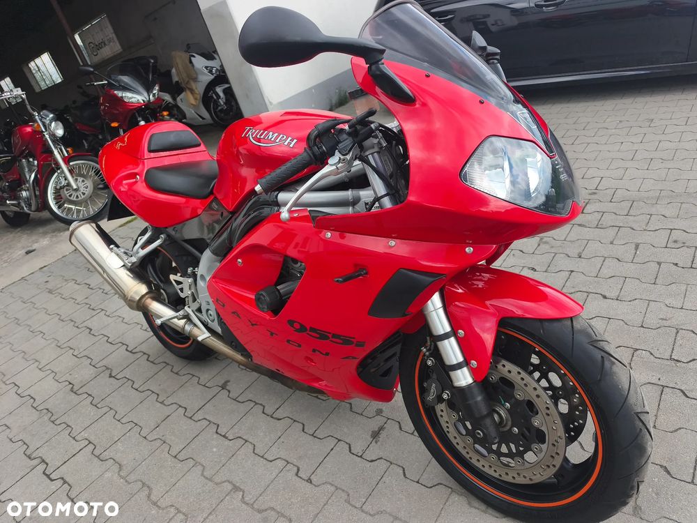 Triumph Daytona - 4