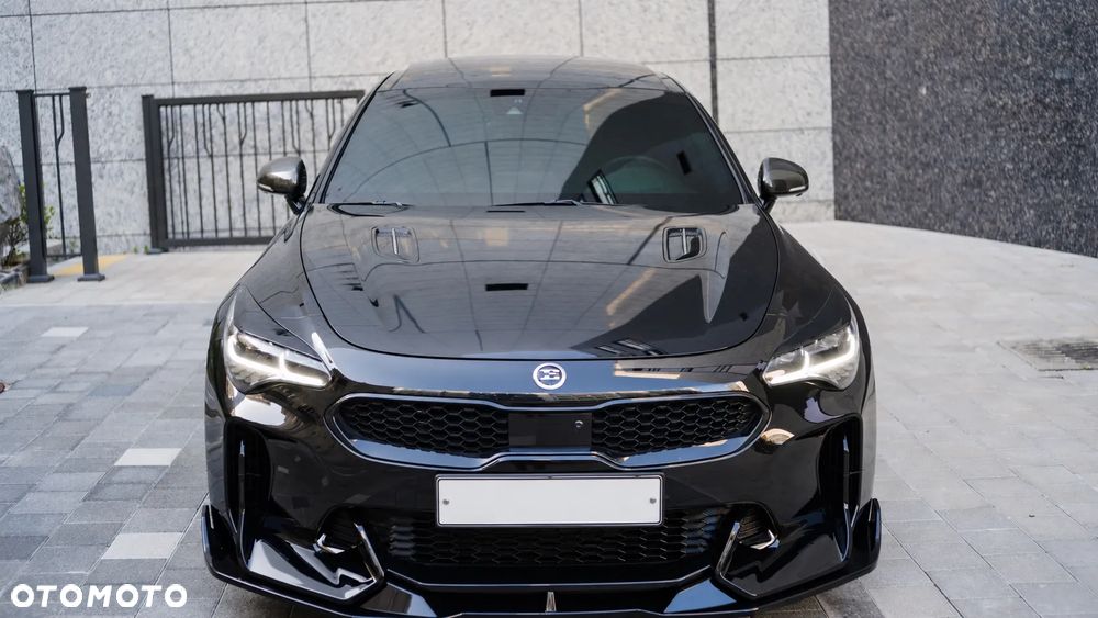 Kia Stinger - 15