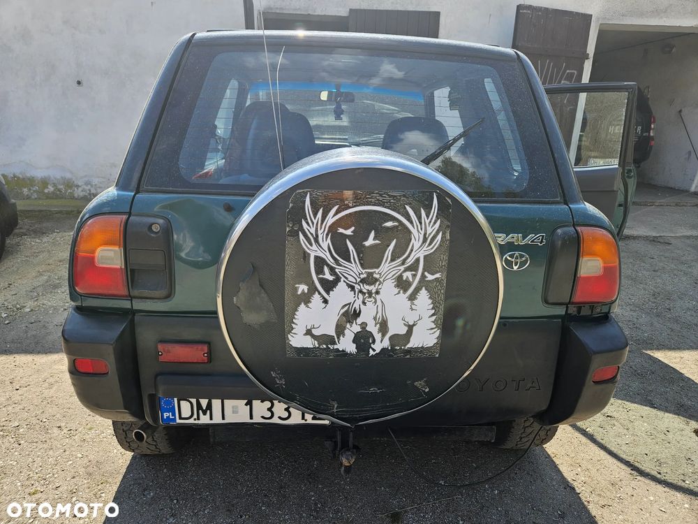 Toyota RAV4 2.0 - 5