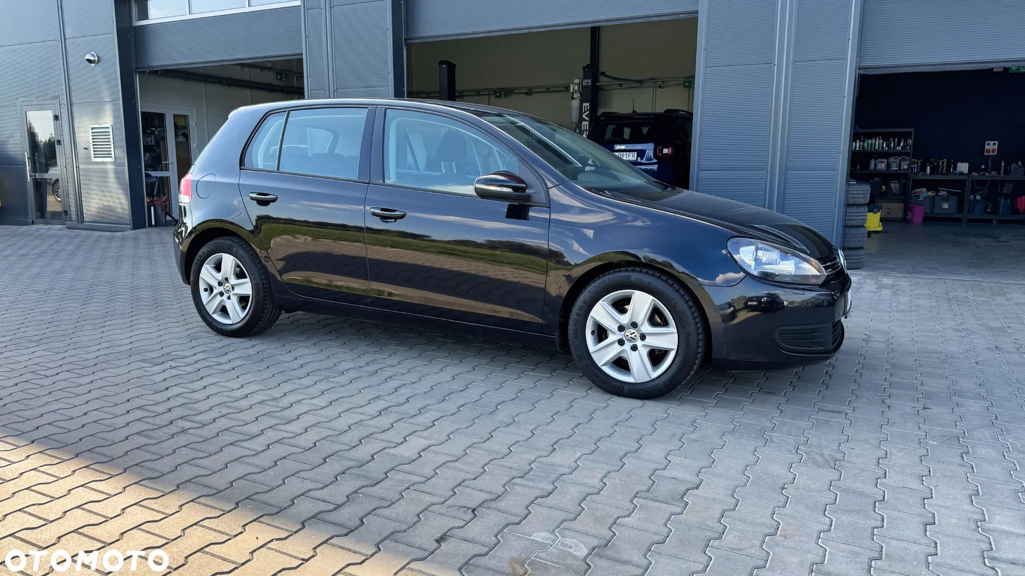 Volkswagen Golf VI 2.0 TDI Comfortline - 3