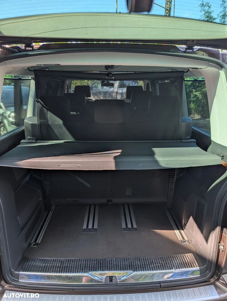 Volkswagen Multivan - 16