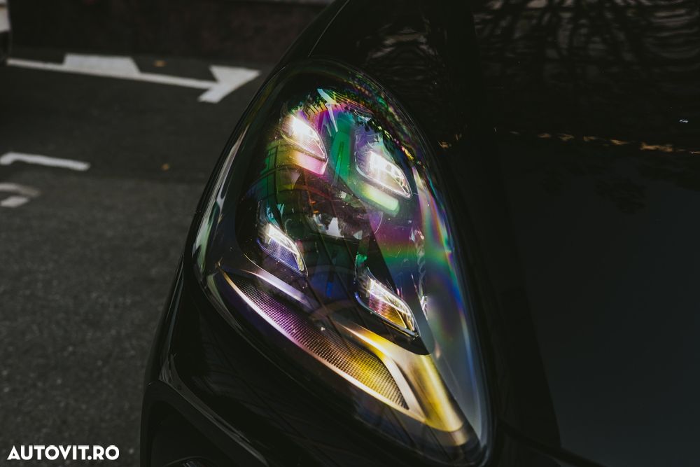 Porsche Cayenne - 4