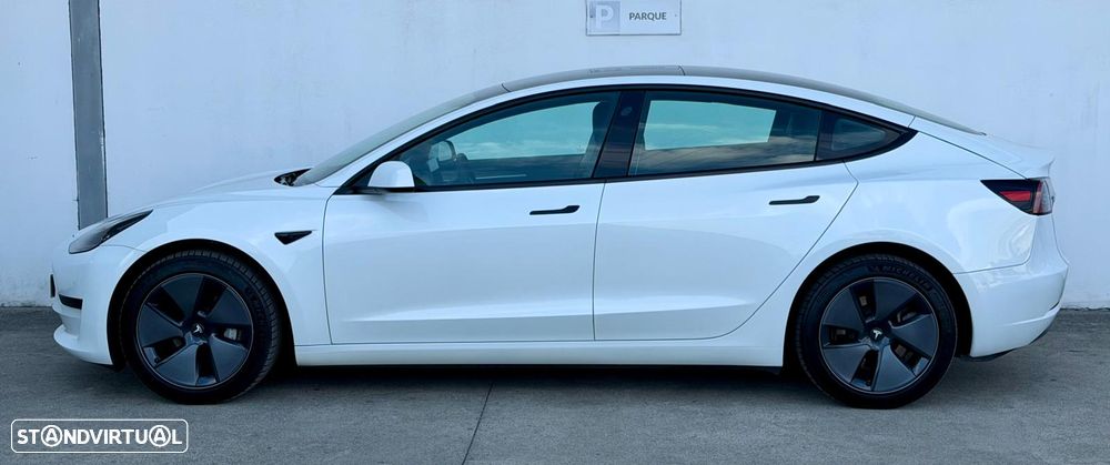 Tesla Model 3 Standard RWD - 2