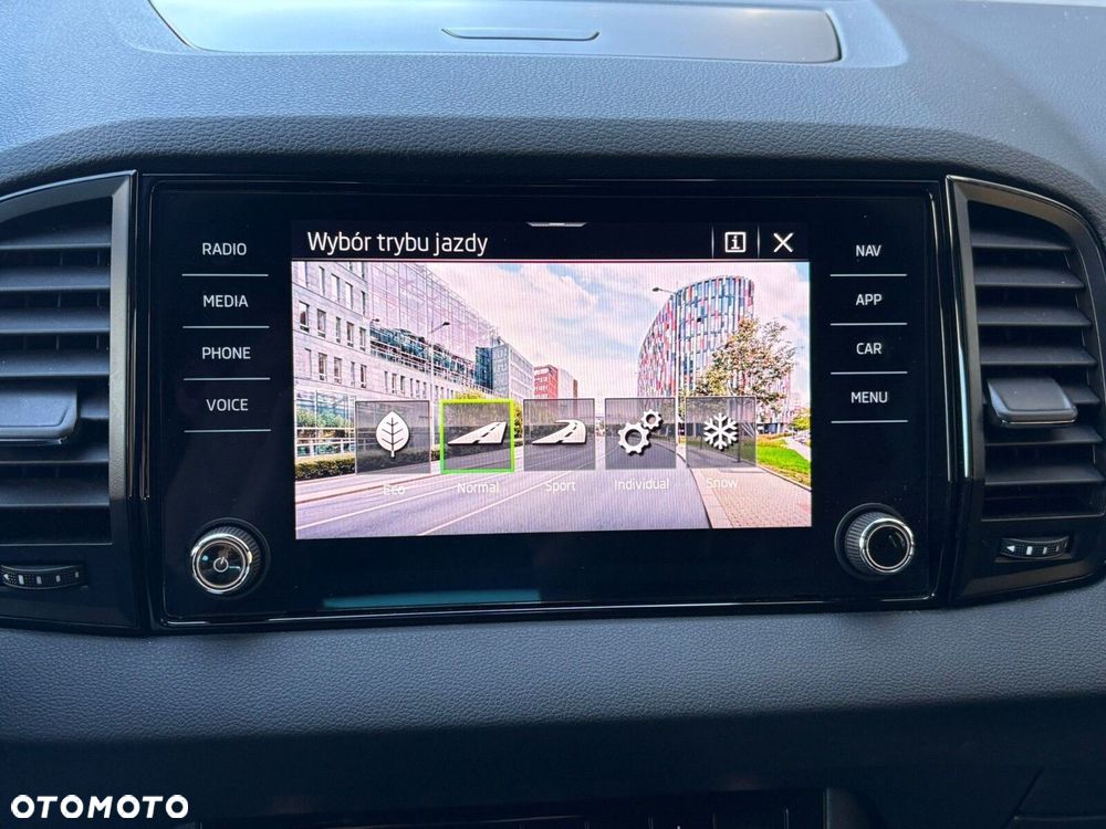 Skoda Karoq 2.0 TSI 4x4 Sportline DSG - 26