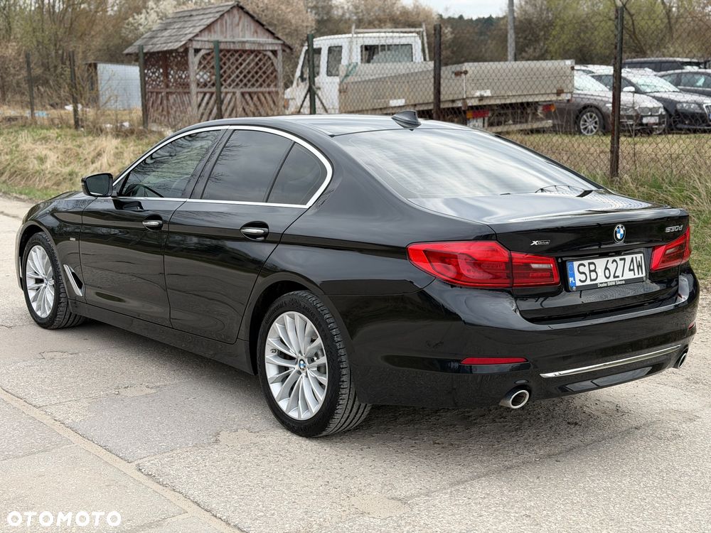BMW Seria 5 530d xDrive Luxury Line - 2