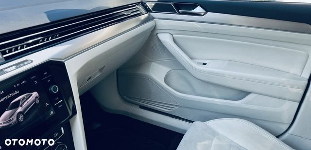Volkswagen Passat - 19