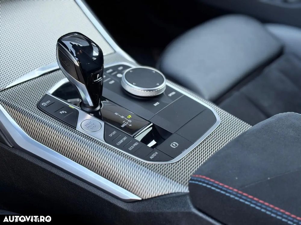 BMW Seria 3 320d xDrive AT M Sport - 13