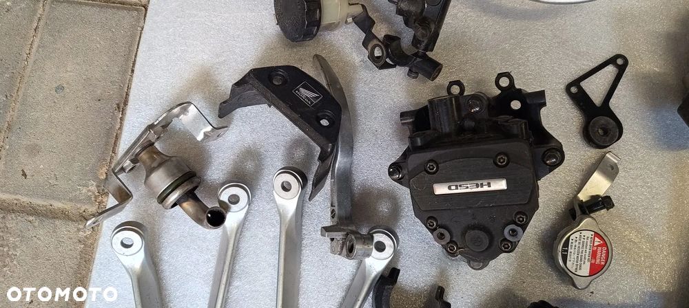 HONDA CBR1000RR  CBR 1000RR SC57 SC59 SET AMORTYZATOR SKRĘTU  POMPA ABS - 8