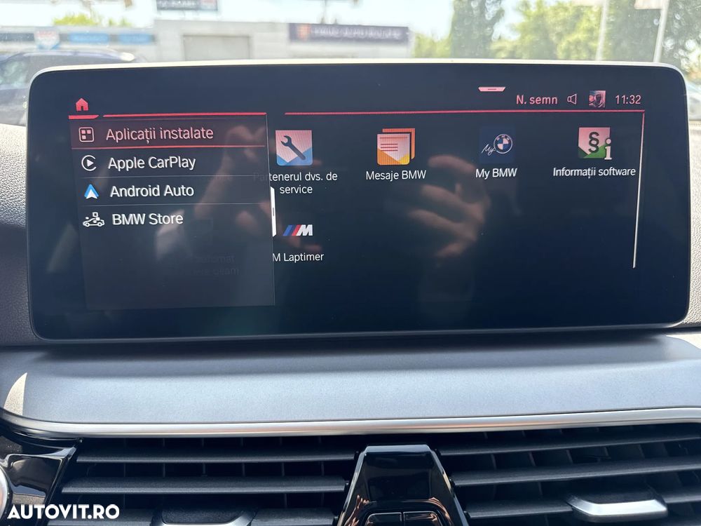 BMW Seria 5 520i AT MHEV - 22