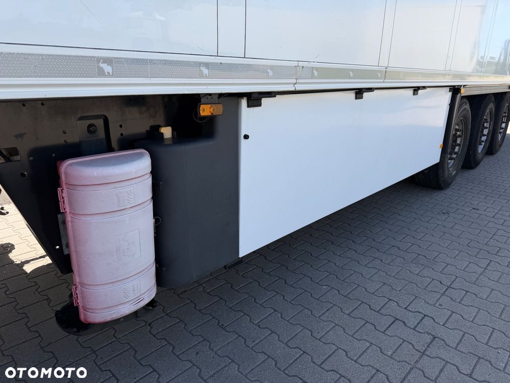 Schmitz Cargobull Carrier Vector 1550 Double stock - 10